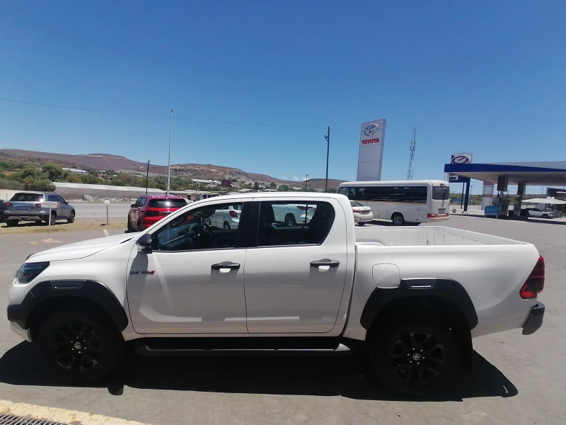 Toyota Hilux 2.8 Rb Lgd At 