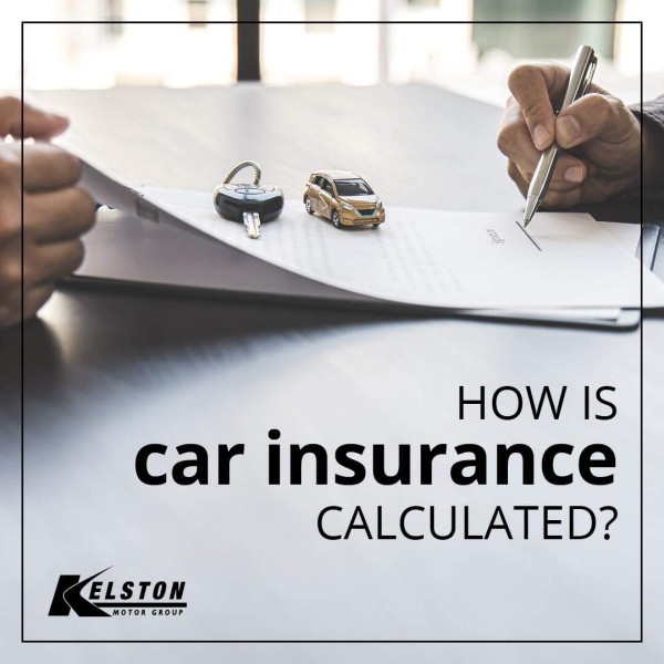How is car insurance calculated?