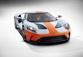 The Ford GT Heritage Edition pays tribute to one of the most famous paint scheme in motorsport
