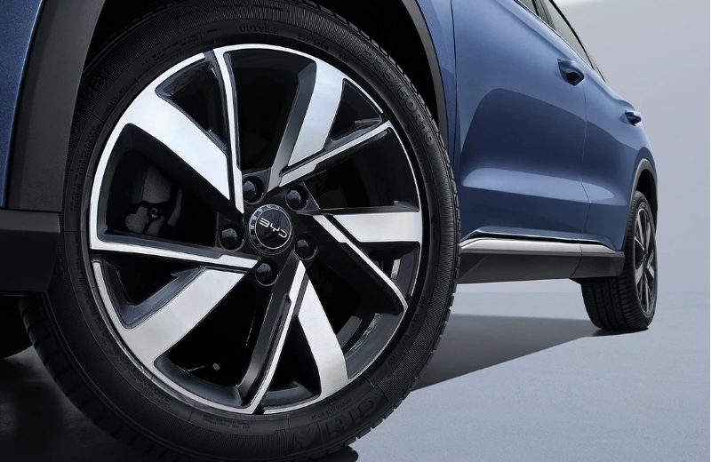 Dynamic strength, engineered from the ground up.