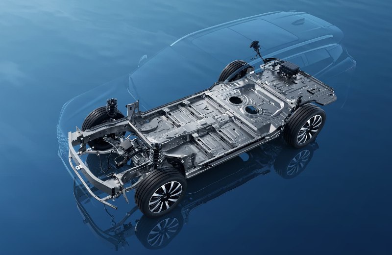 Seamless PLUG-IN HYBRID Performance