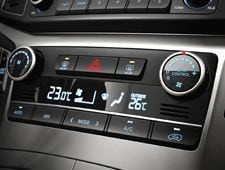 Full auto air-conditioning system