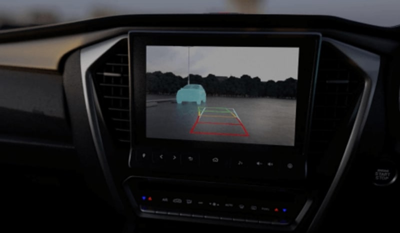 Reversing Camera with Rear Traffic Alert